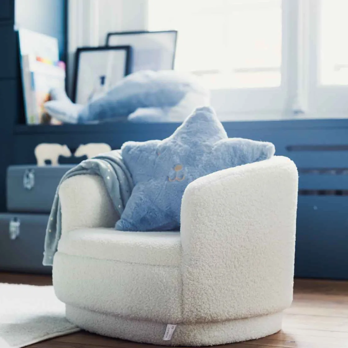 atmosphera4kids Mobiliario>Butaca SKY tejido bouclé blanco