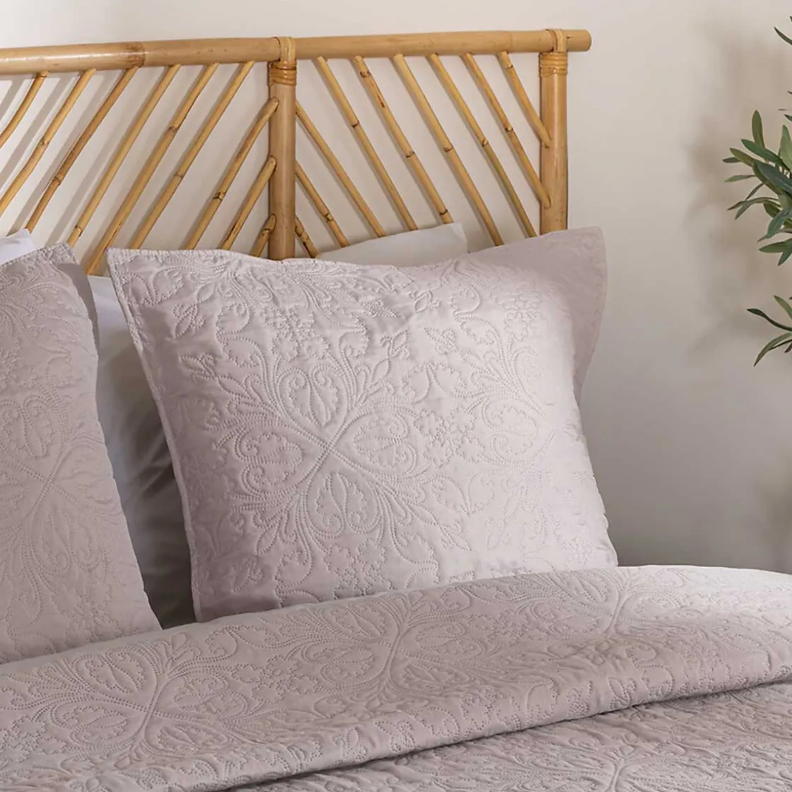 atmosphera Edredones Y Colchas>Colcha con 2 fundas de cojín gris pardo 240X260cm