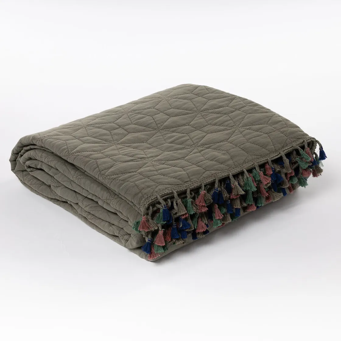 atmosphera Edredones Y Colchas>Colcha STONEWASHED verde con flecos 220x240cm