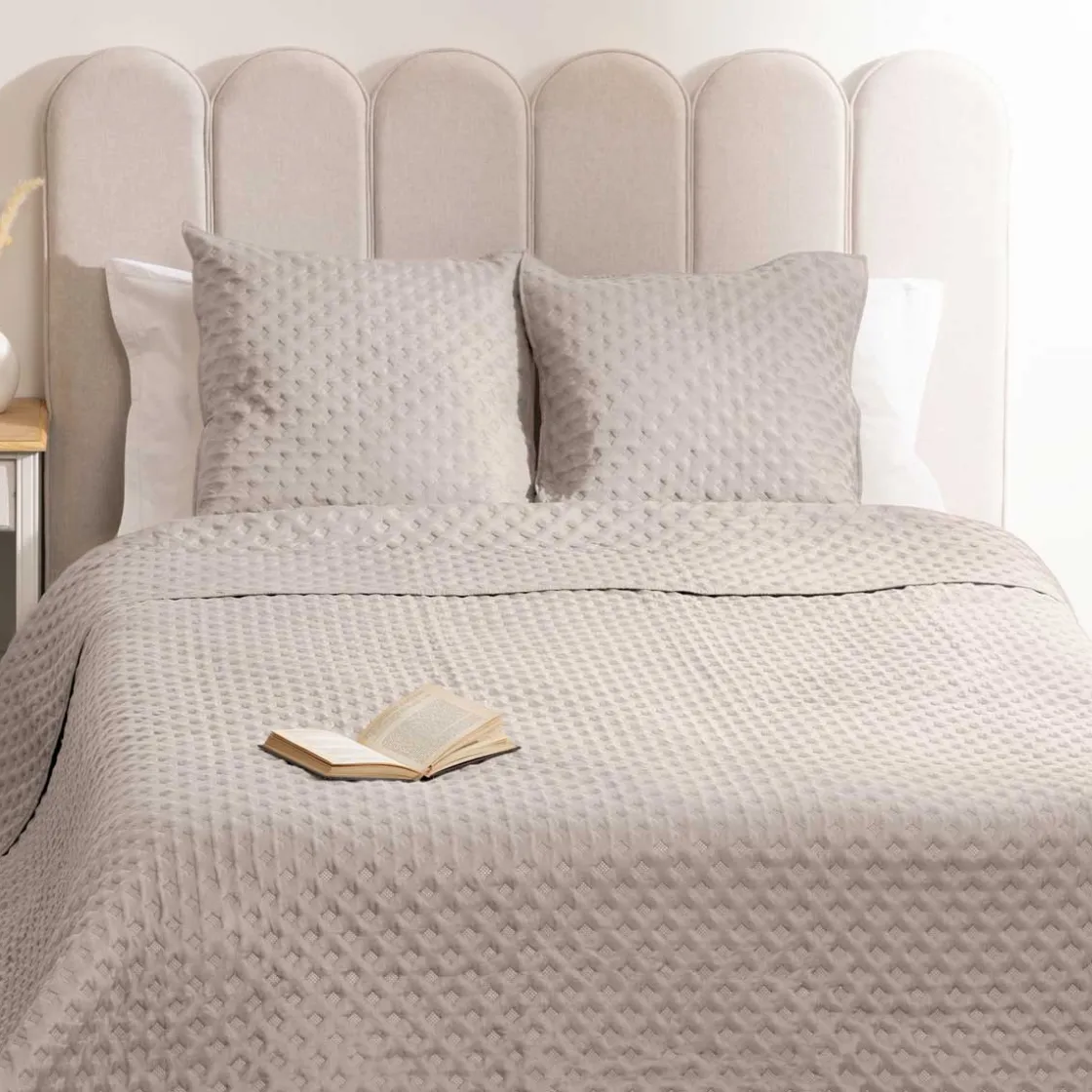 atmosphera Edredones Y Colchas>Colcha 240x260cm Y 2 Fundas Almohada Kalia Beige