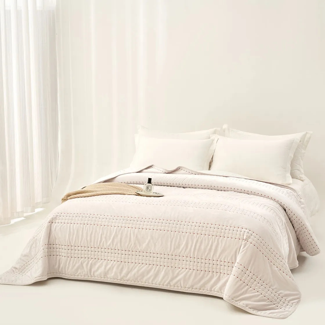 hôma Edredones Y Colchas>Edredón IVREA beige de terciopelo 220x240cm