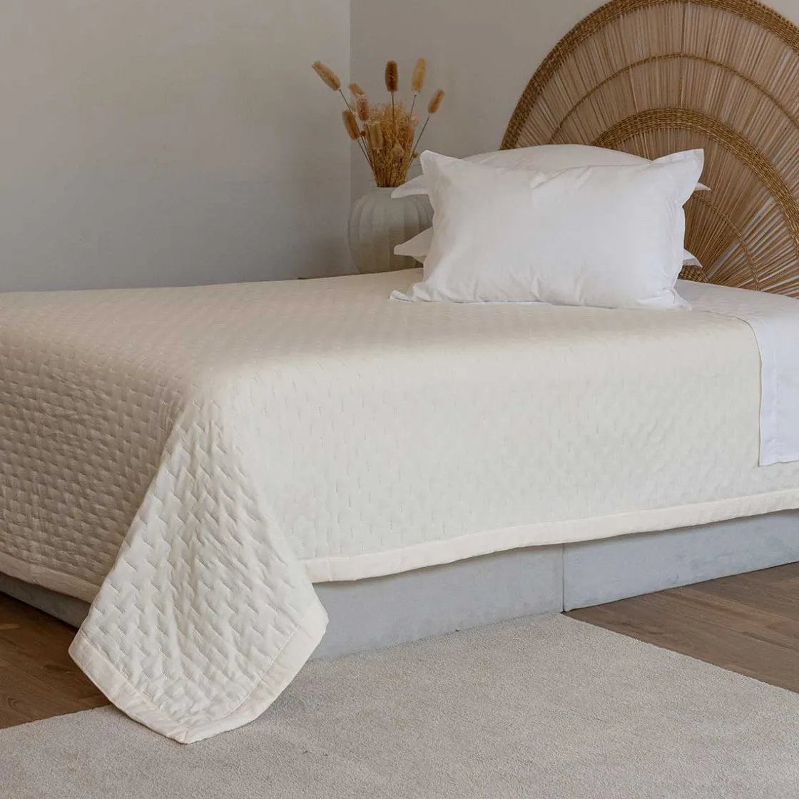 Edredones Y Colchas>Edredón STOCKHOLM beige 220x240cm
