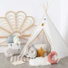 atmosphera4kids Mobiliario>Tienda TIPI blanca con pompones